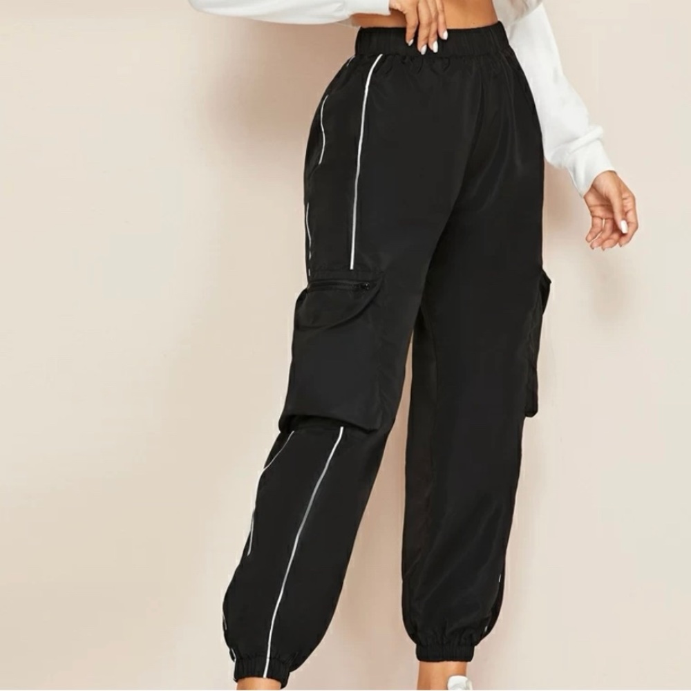 contrast piping windbreaker cargo joggers